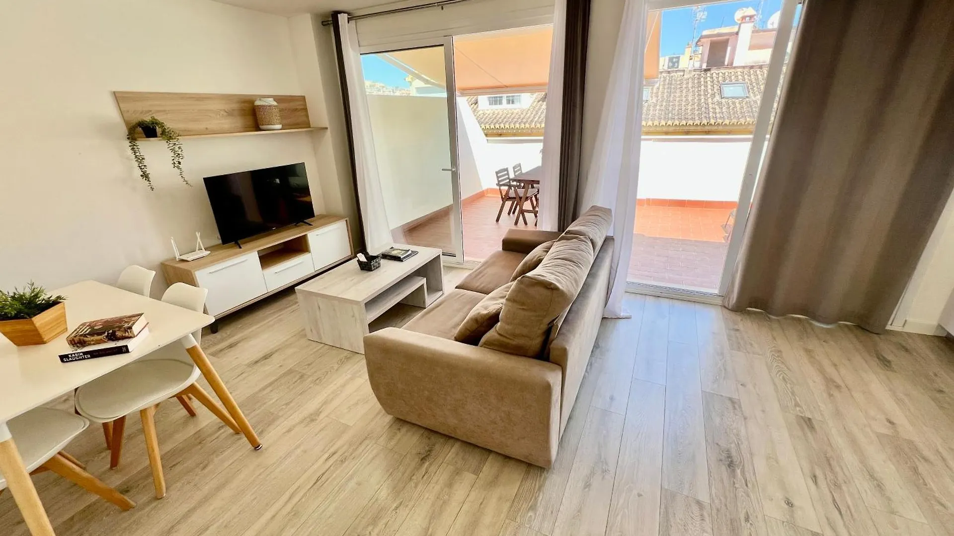 Apartamentos Rincon Del Mar Torre Del Mar Apartment